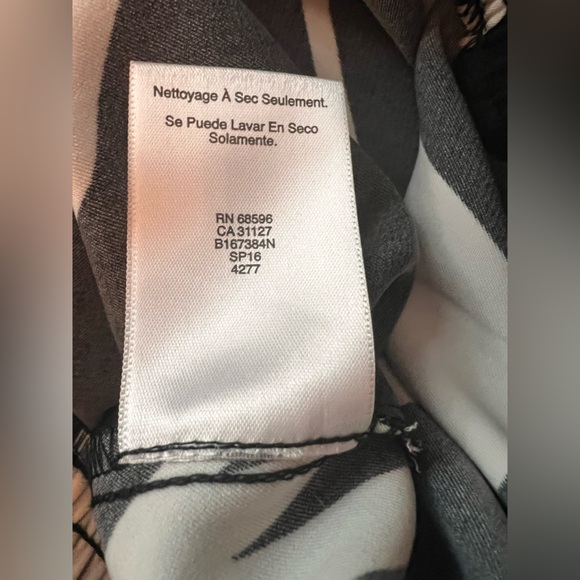 Dkny Jumpsuit Black and White Geometric EUC Size 0 - Picture 6 of 7